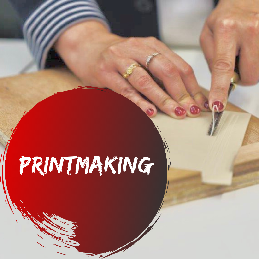 Close up of hands carving lino on a Japanese style bench hook _ Printmaking _ Koala Courses 